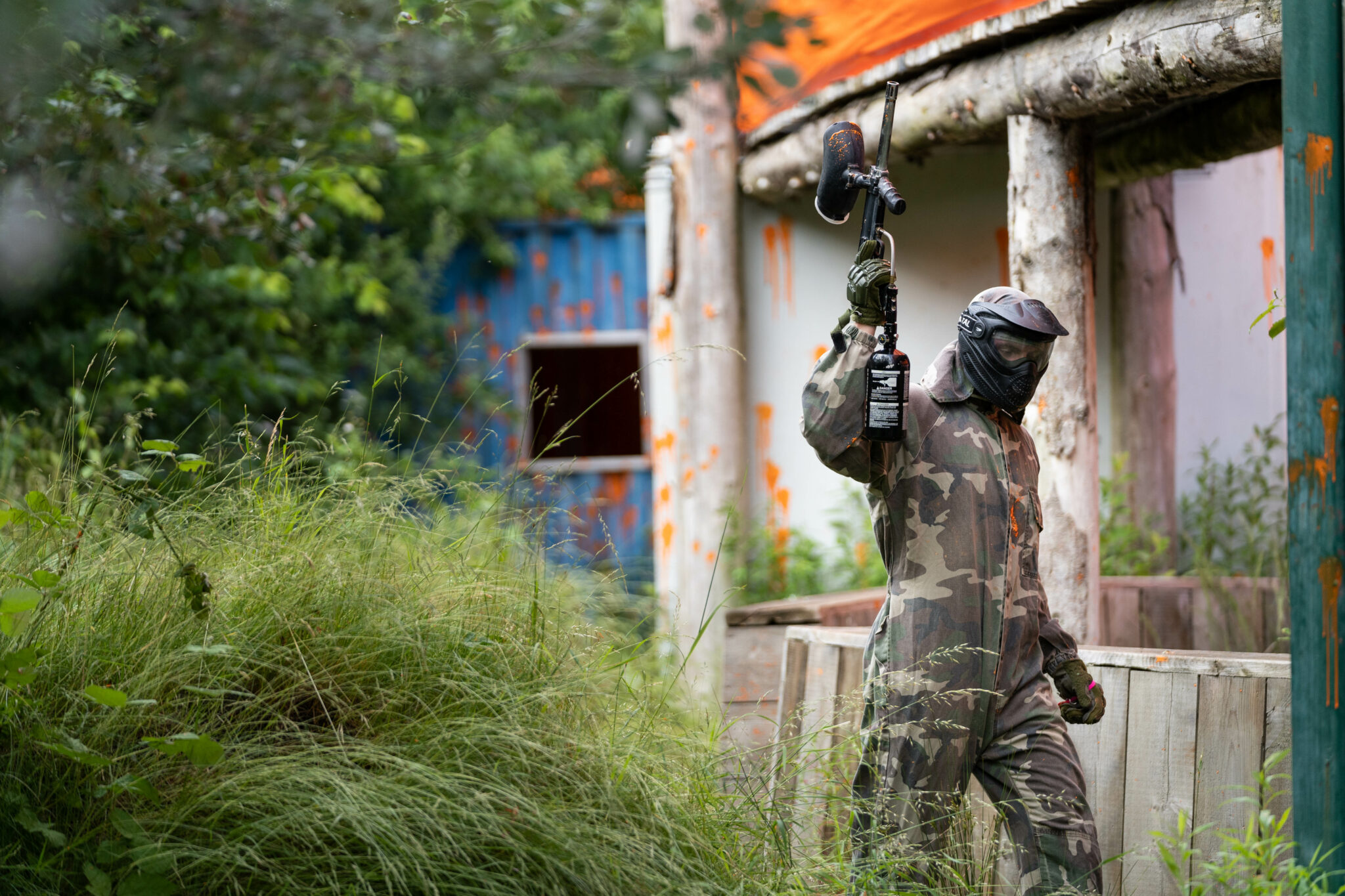 Indoor & Outdoor paintball Let's Paintball